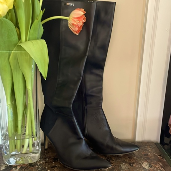 Calvin Klein Shoes - Calvin Klein. 8 1/2. Medium  Good for wide calves